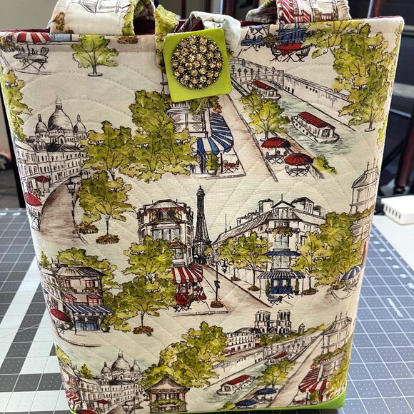 BIENVENUE PARIS TRE SORELLE STUDIO ROBERT KAUFMANN FABRICS HAND MADE 17x15x7 NEW - Picture 1 of 9